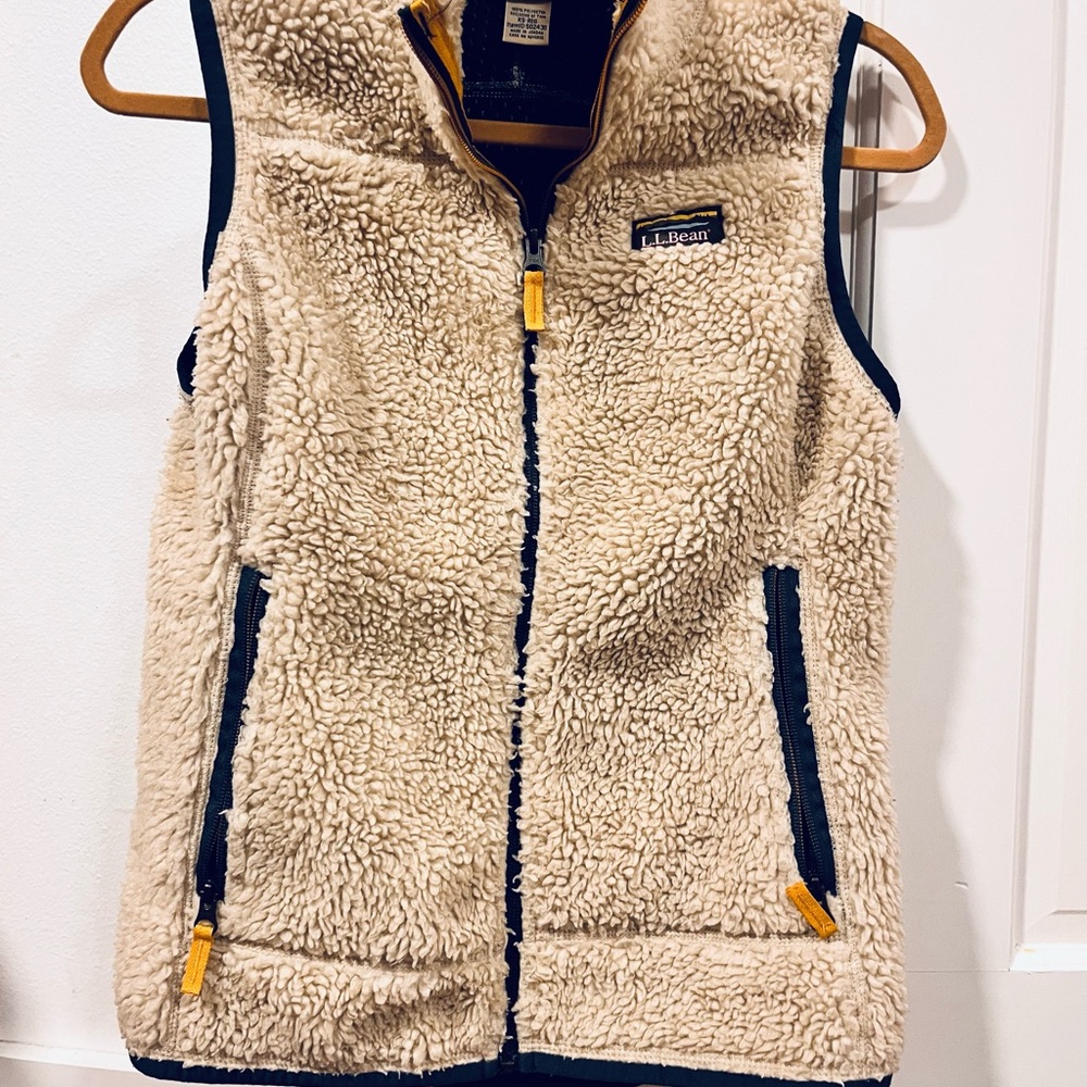 L.L. Bean Sherpa Fleece Vest - Cream and Black